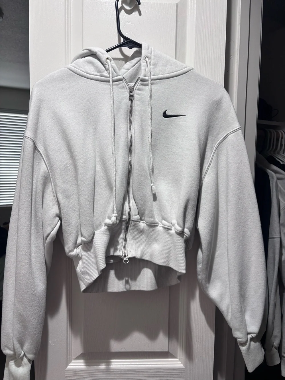 Nike White Cropped Zip-Up Hoodie with Swoosh